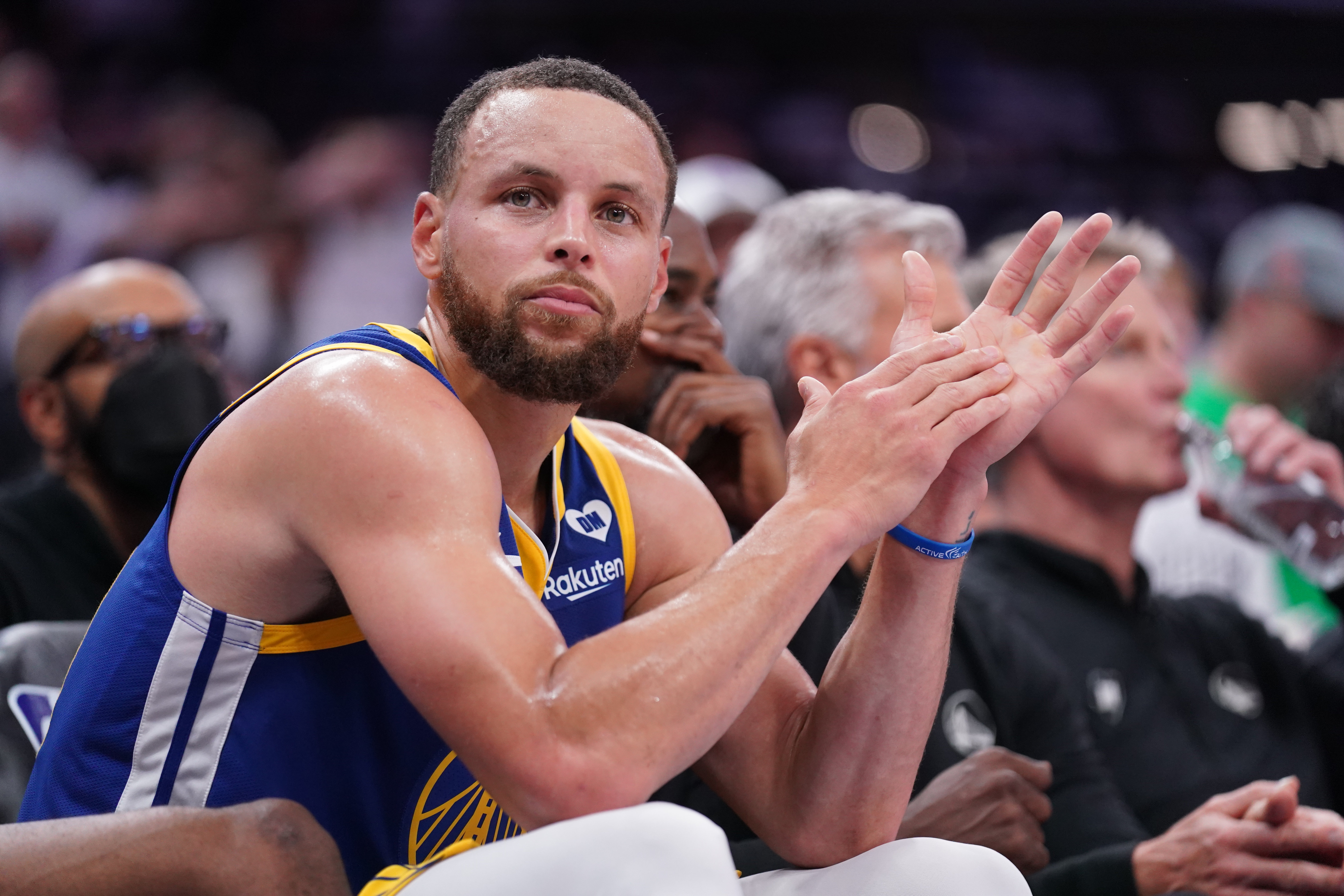 🌟NBA杯第二比赛日看点：多队迎杯赛首战 勇士等冲击小组赛两连胜